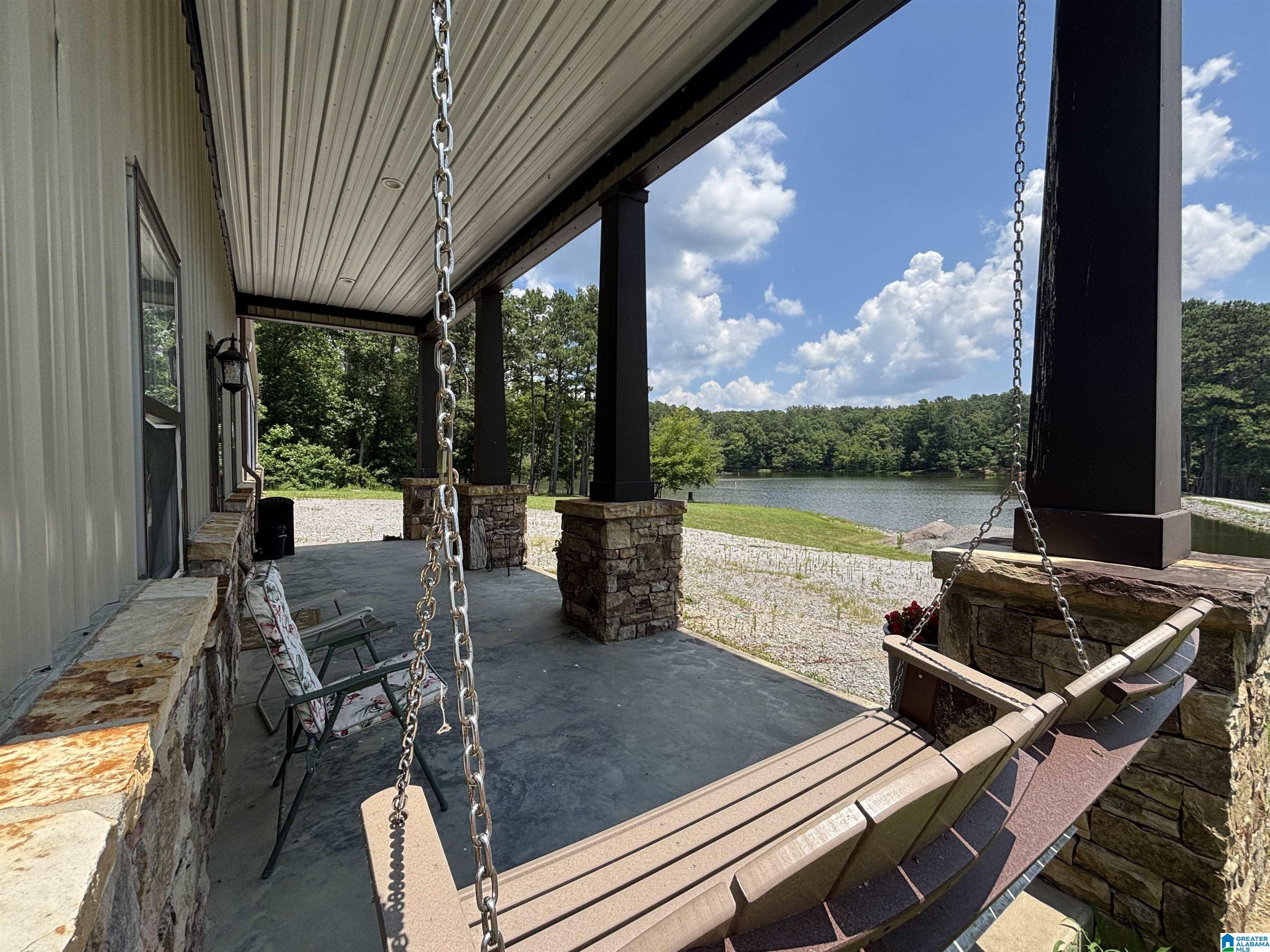 411 DR JENKINS LANE
