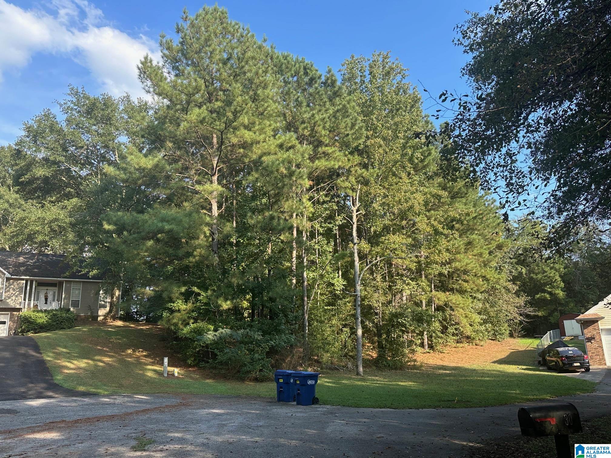 35 LYNNGATE CIRCLE