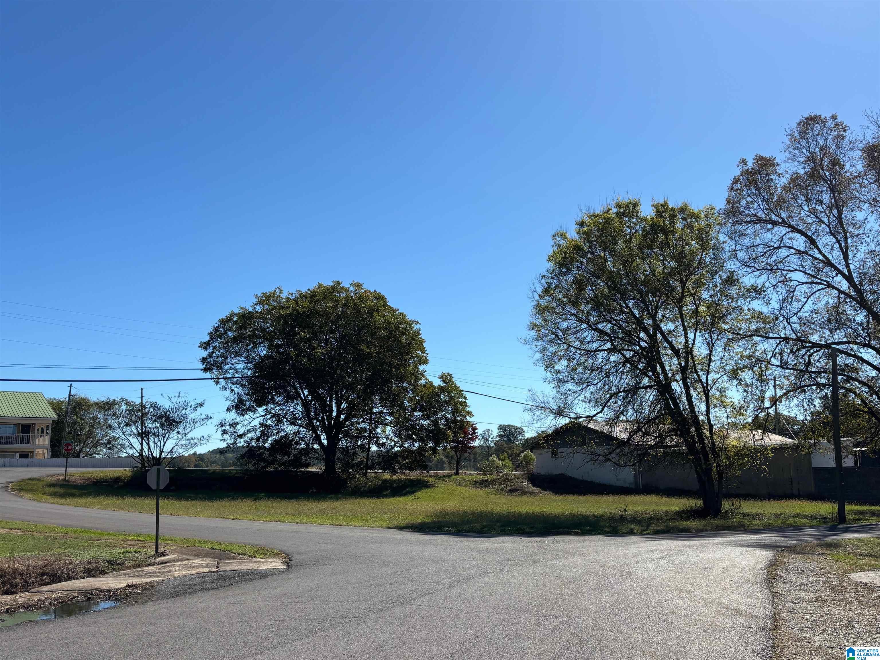 HIGH SCHOOL STREET