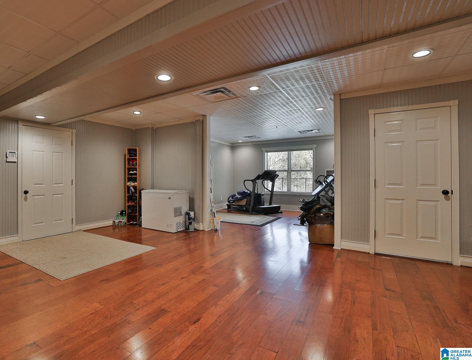 8233 CARRINGTON DRIVE