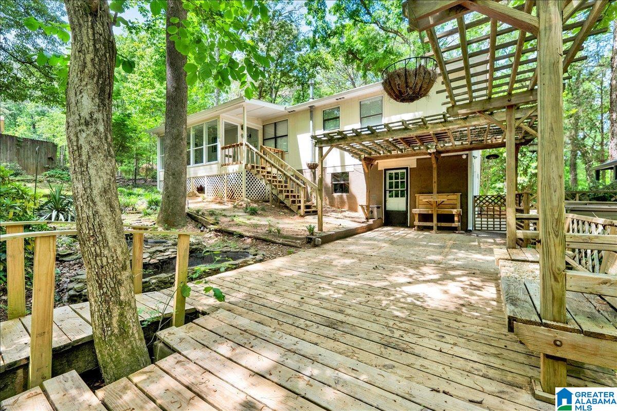 2808 SHIRLEY DRIVE