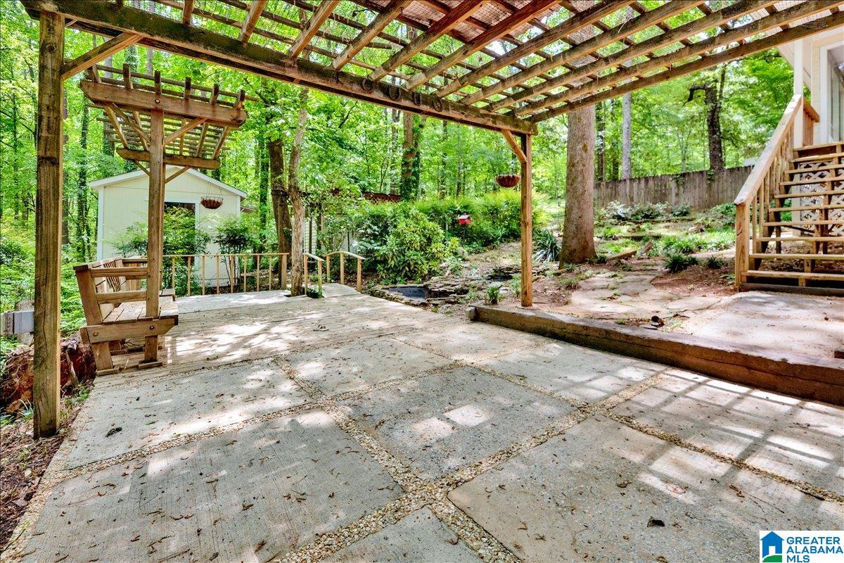 2808 SHIRLEY DRIVE