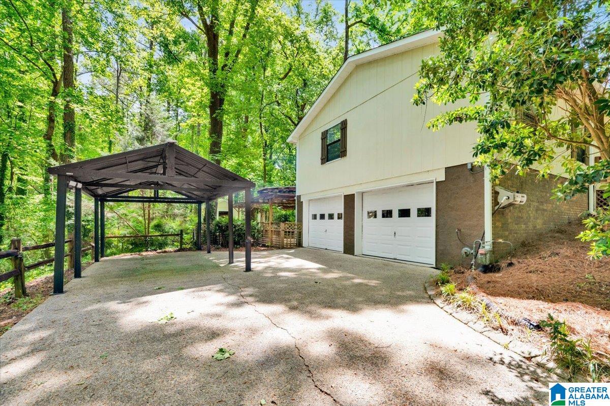 2808 SHIRLEY DRIVE