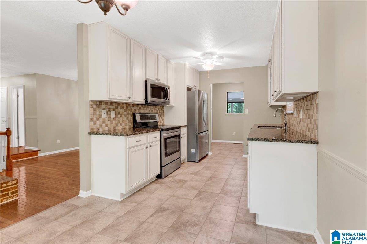 2808 SHIRLEY DRIVE