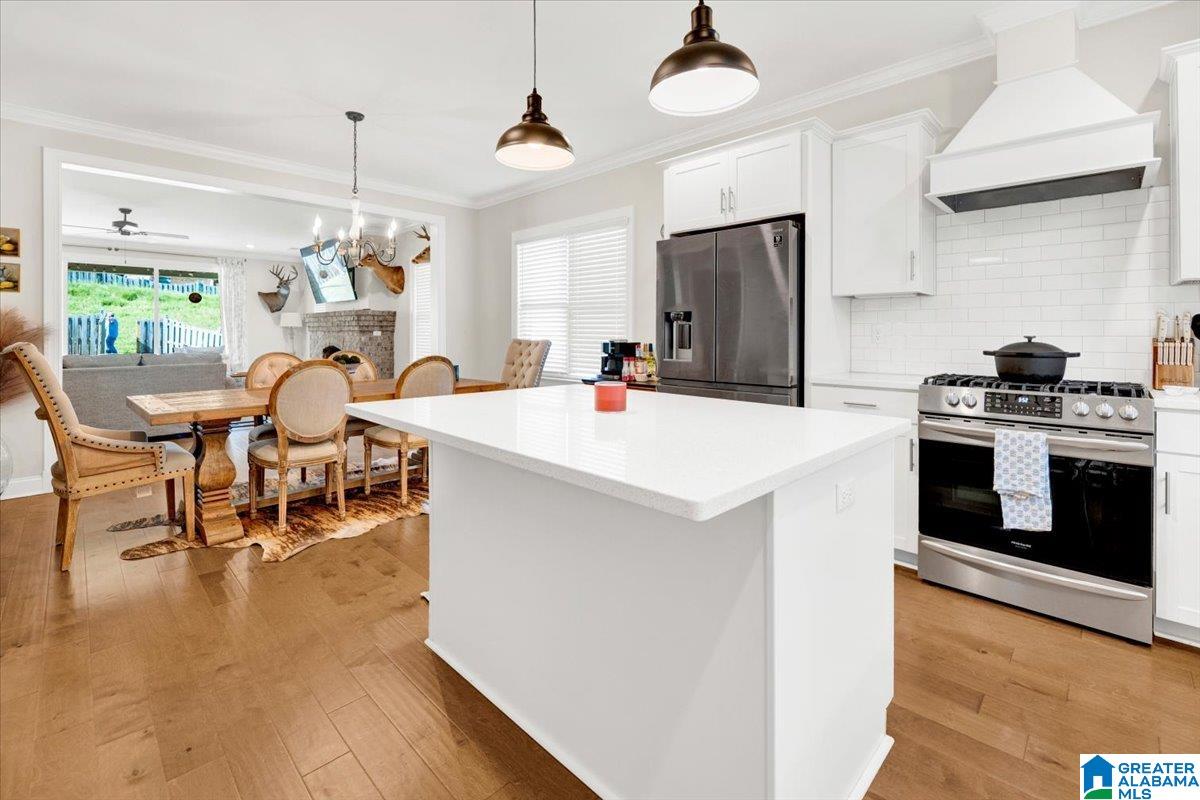5732 LONG VIEW TRAIL