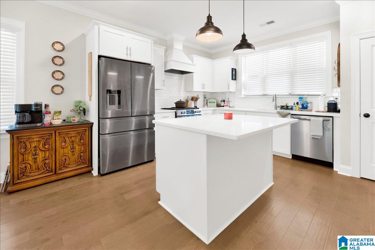 5732 LONG VIEW TRAIL