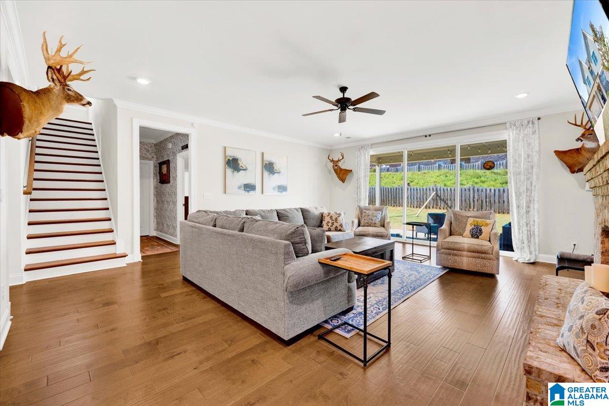 5732 LONG VIEW TRAIL