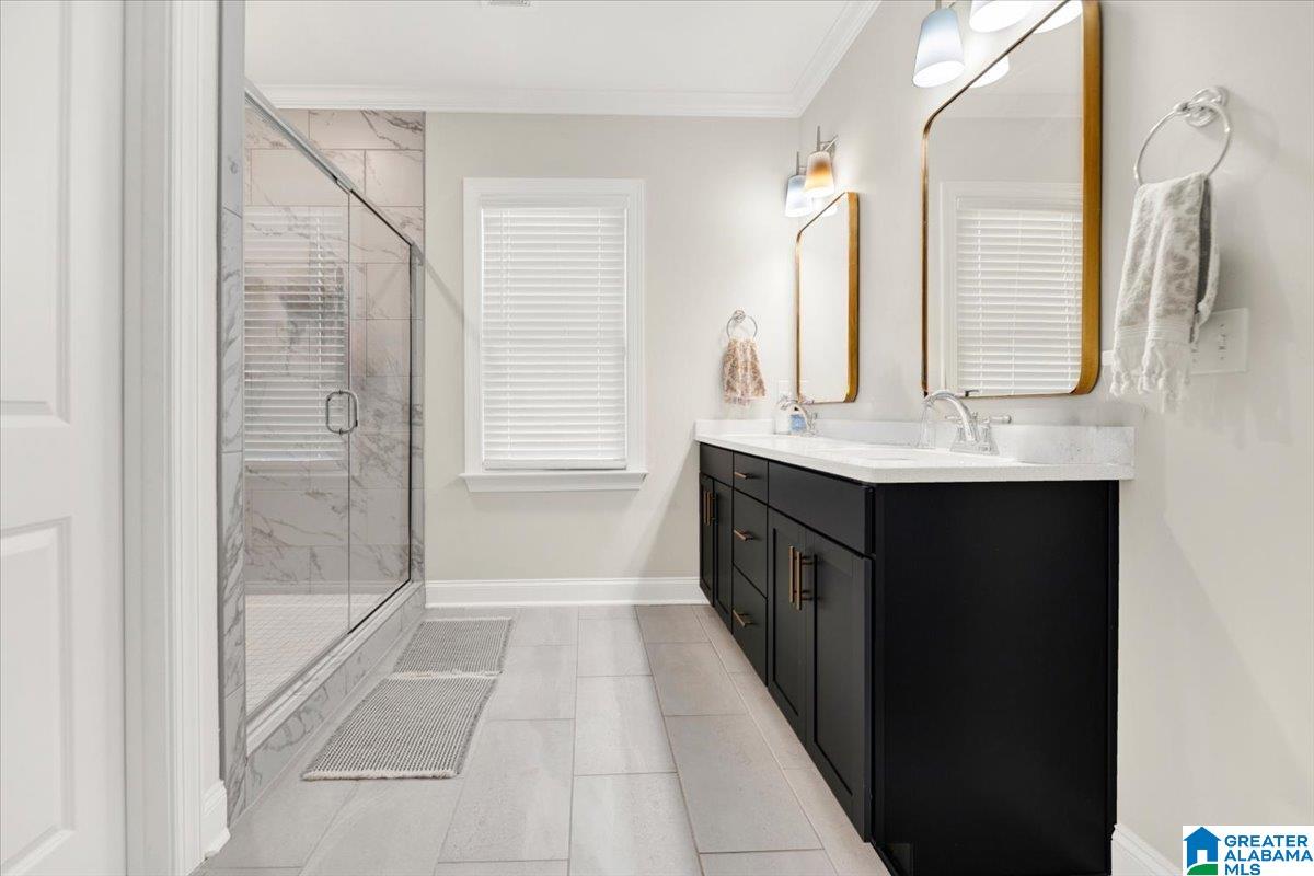 5732 LONG VIEW TRAIL