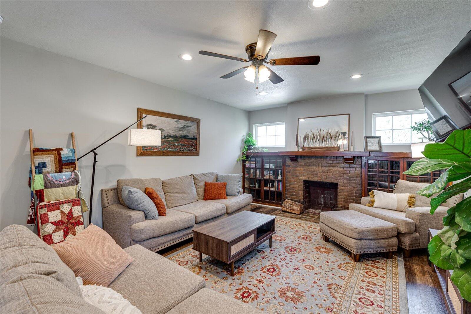 223 N Germantown Road