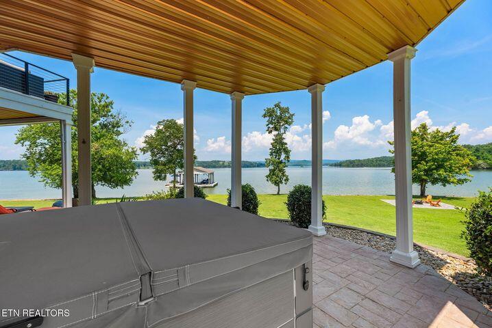 1800 Indian Shadows Drive