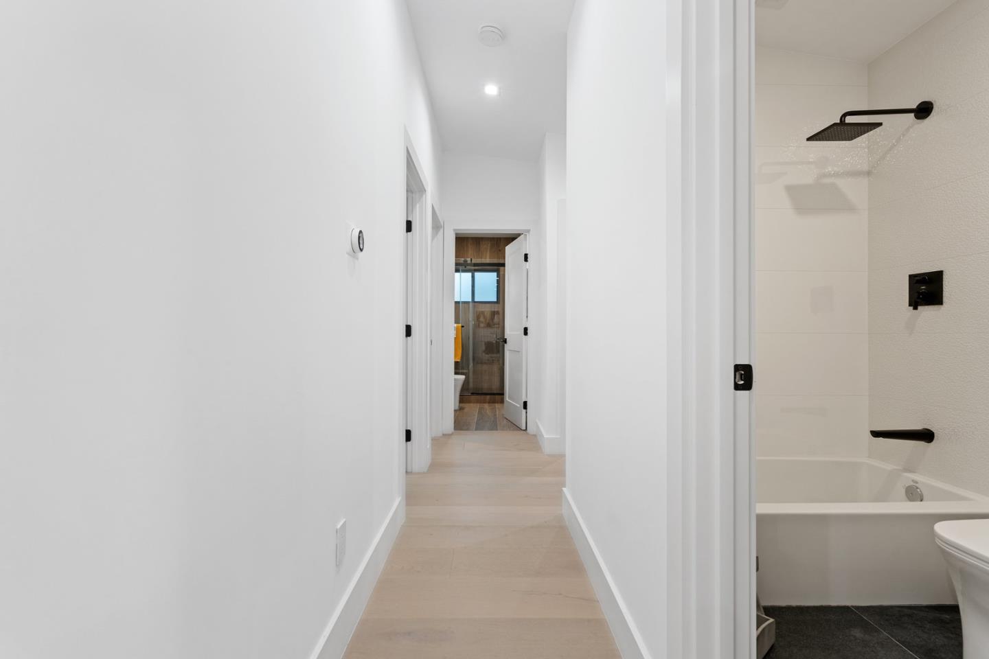 3633 Louis RD