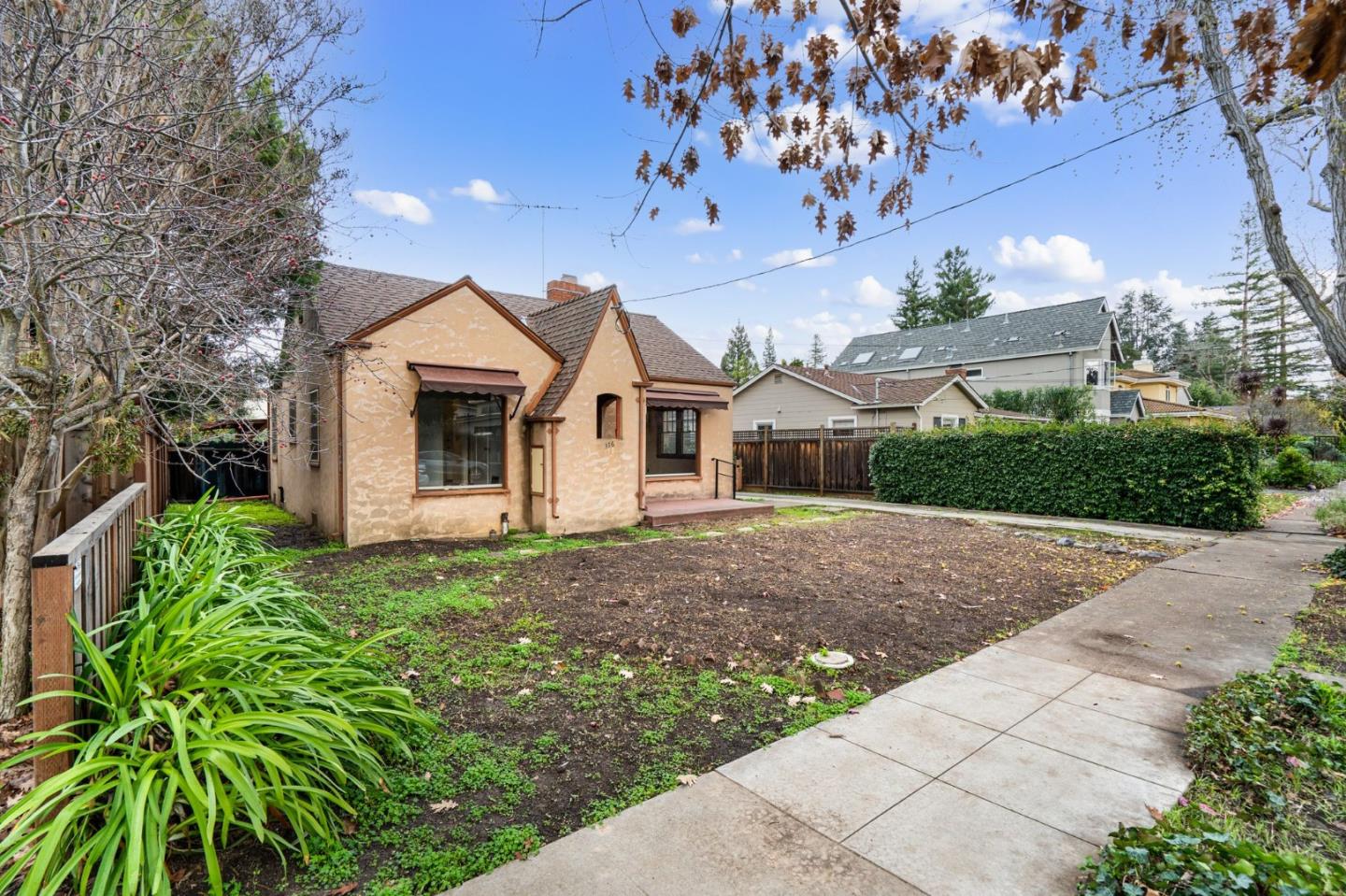 316 Princeton RD