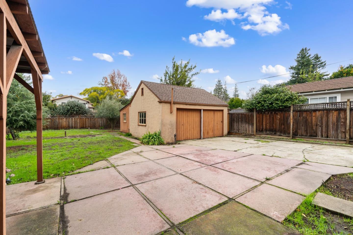 316 Princeton RD