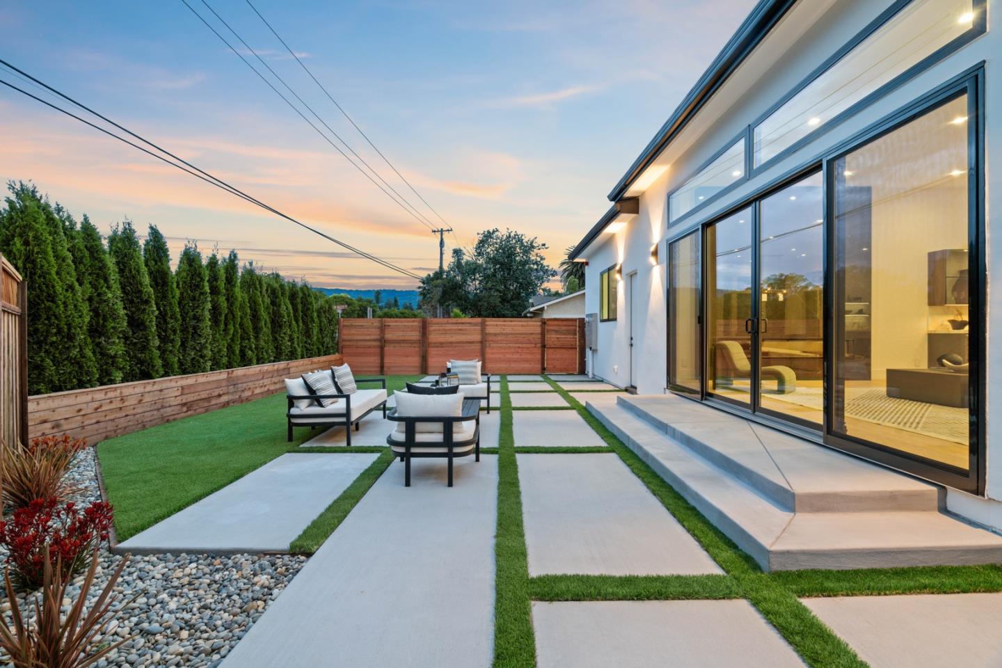 12668 Sun Valley CT