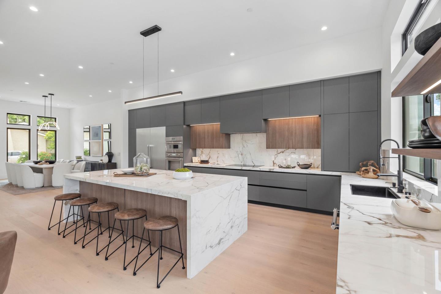 12668 Sun Valley CT