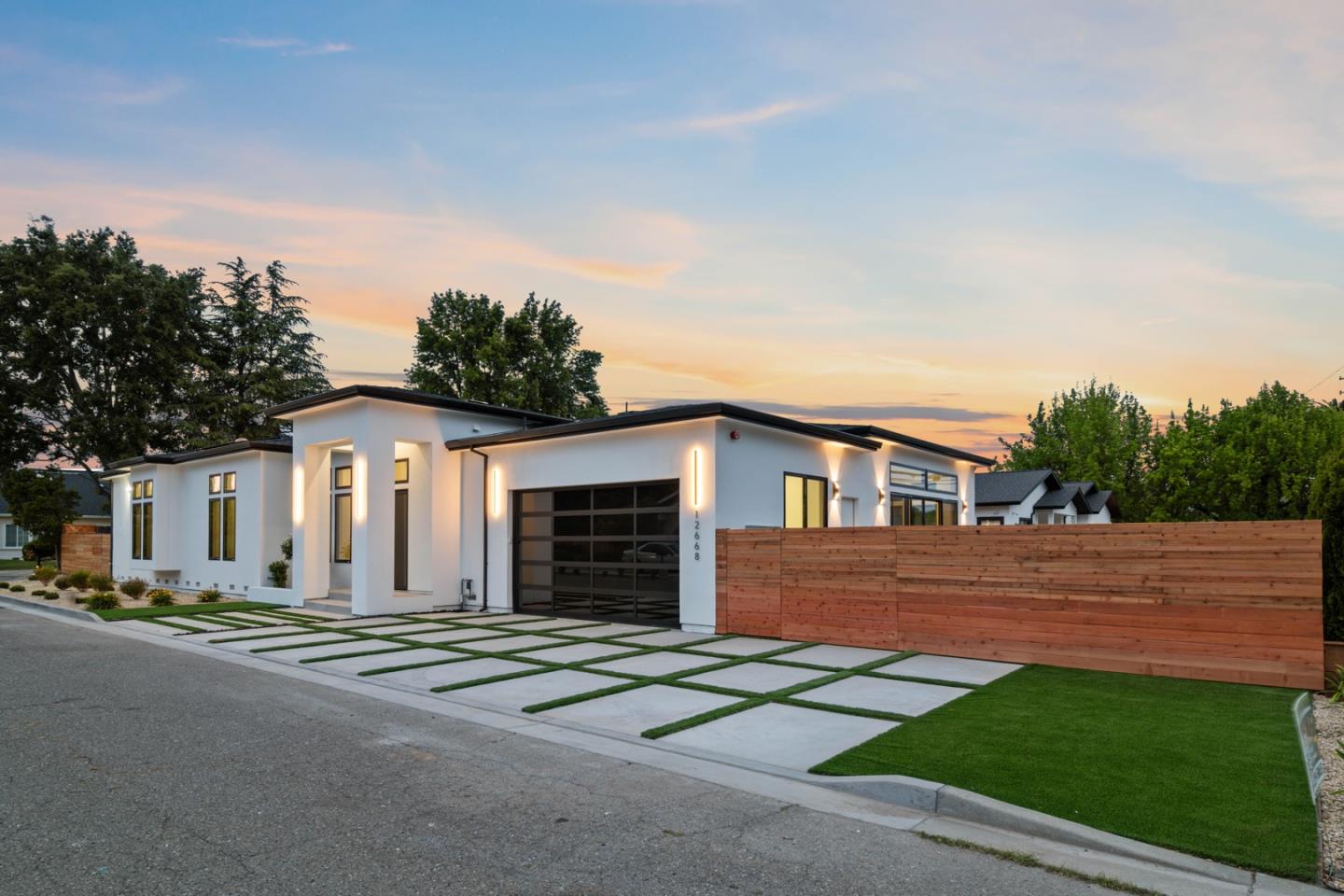 12668 Sun Valley CT