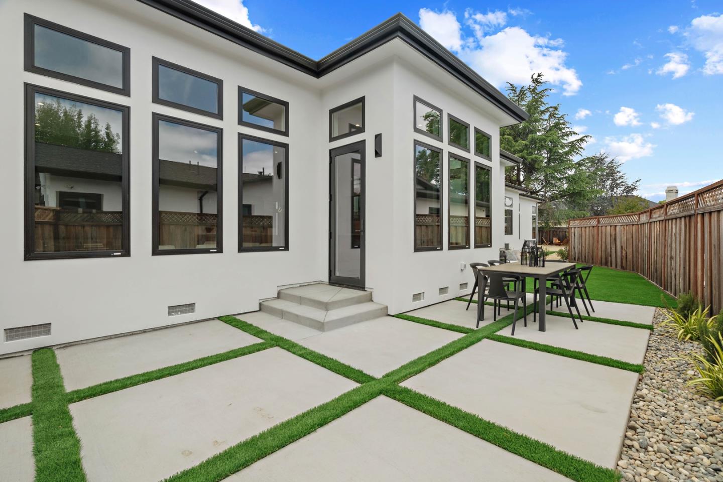 12668 Sun Valley CT