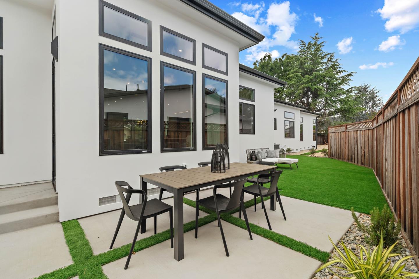 12668 Sun Valley CT