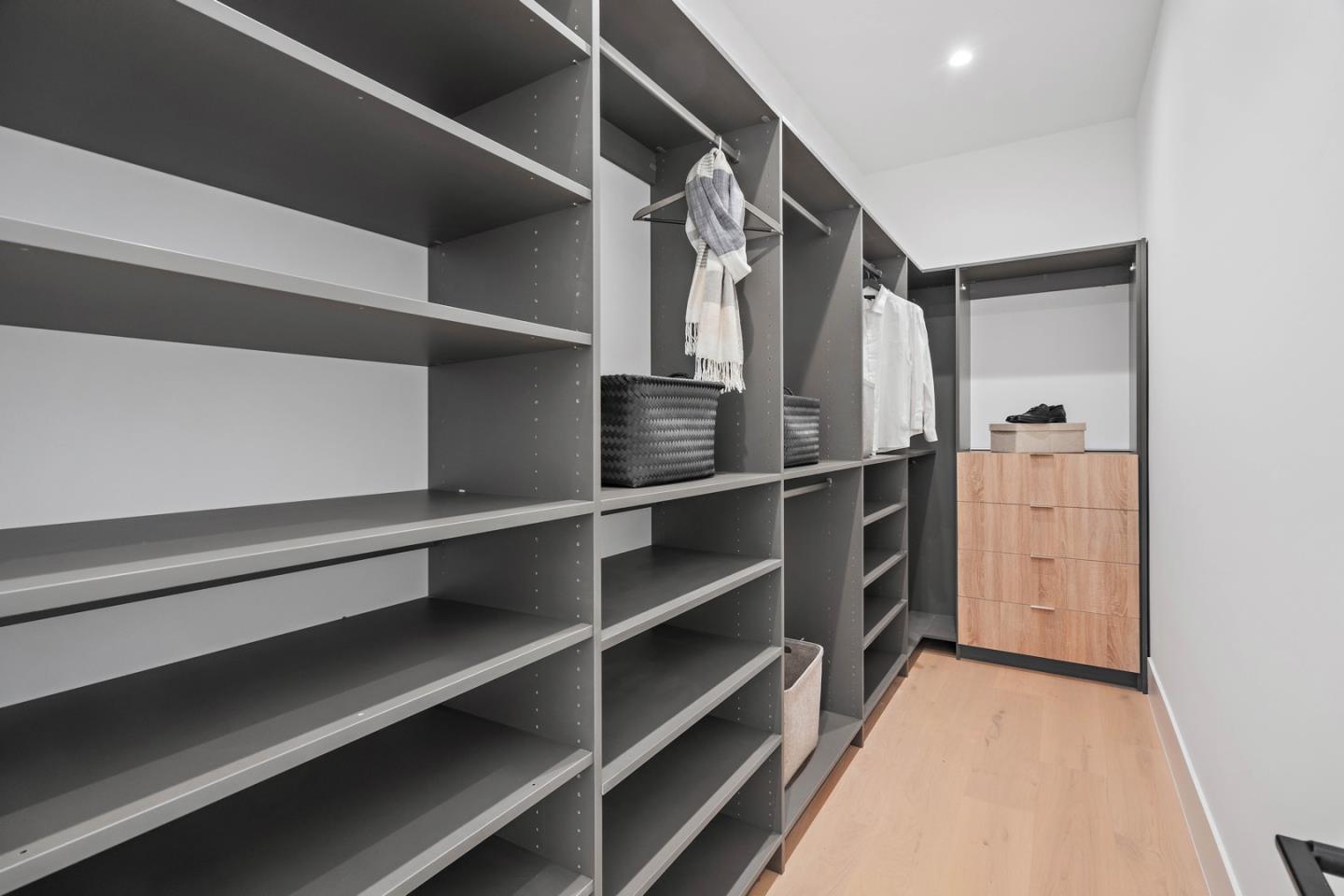 12668 Sun Valley CT