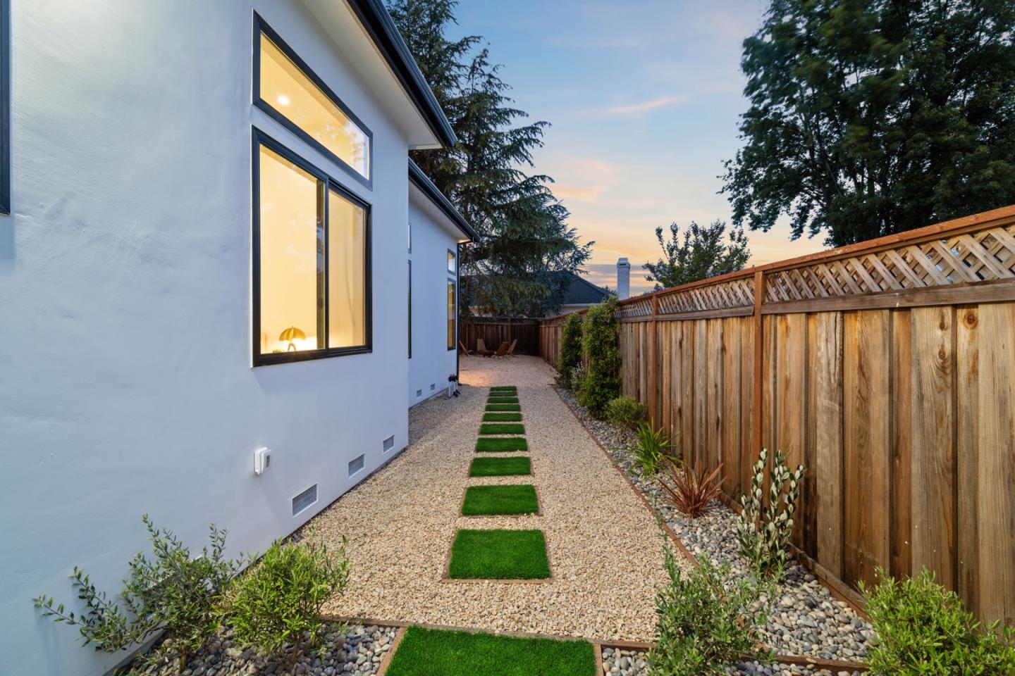 12668 Sun Valley CT