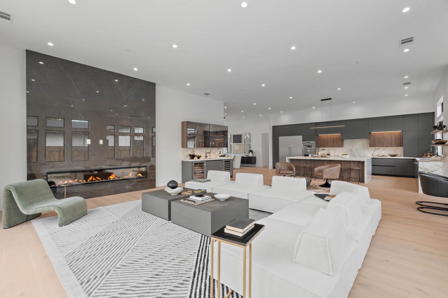 12668 Sun Valley CT