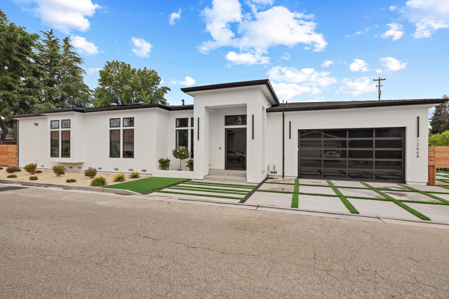 12668 Sun Valley CT