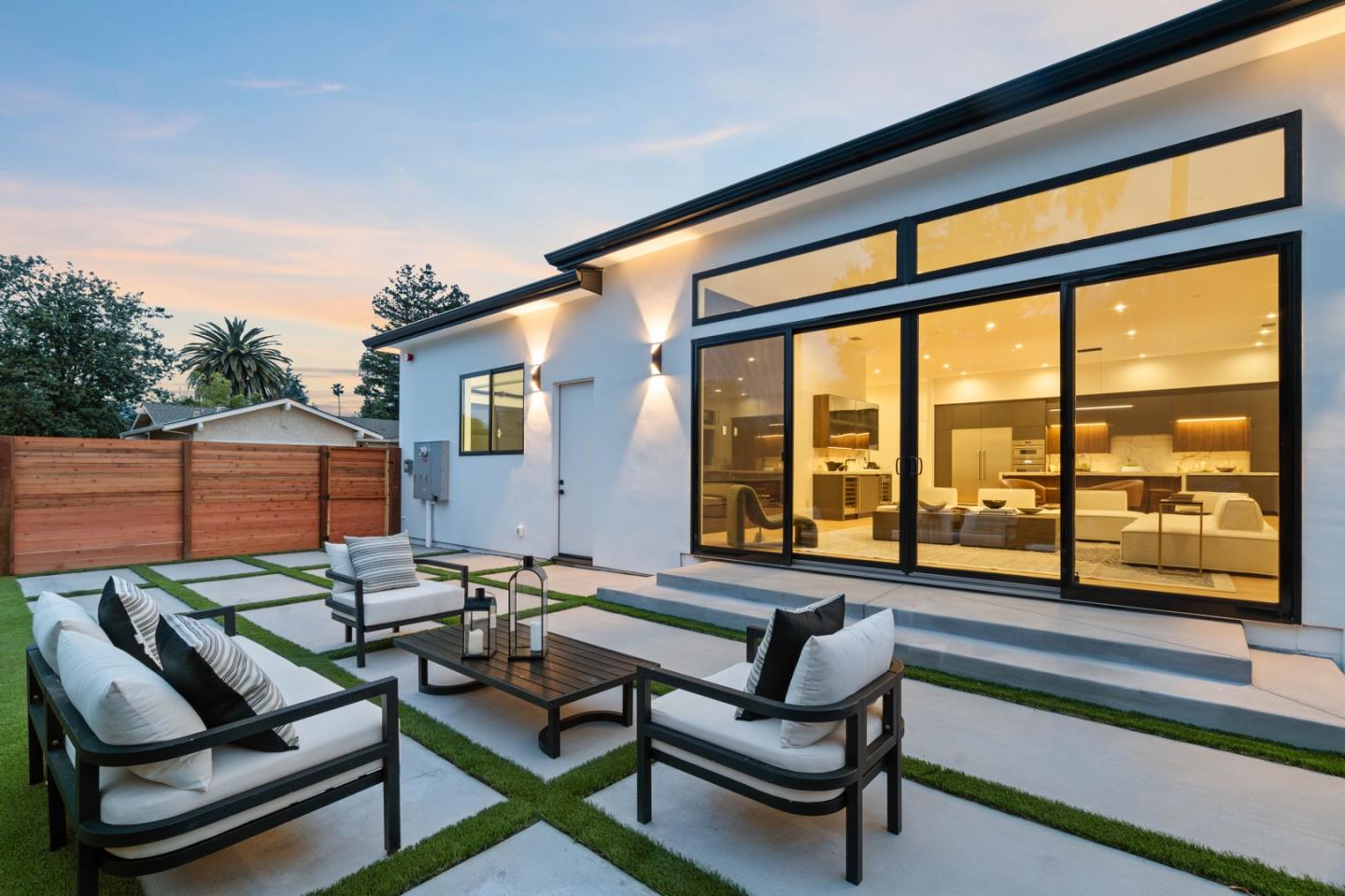 12668 Sun Valley CT