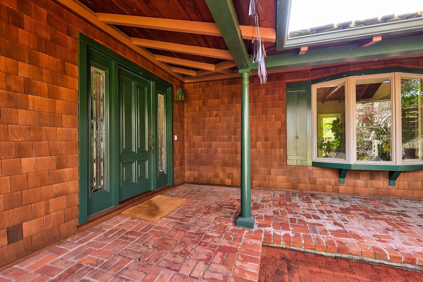 261 Stanford AVE