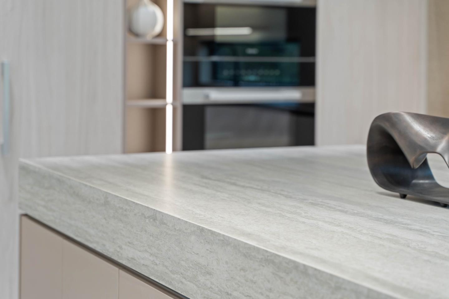 6839 W Riverside WAY