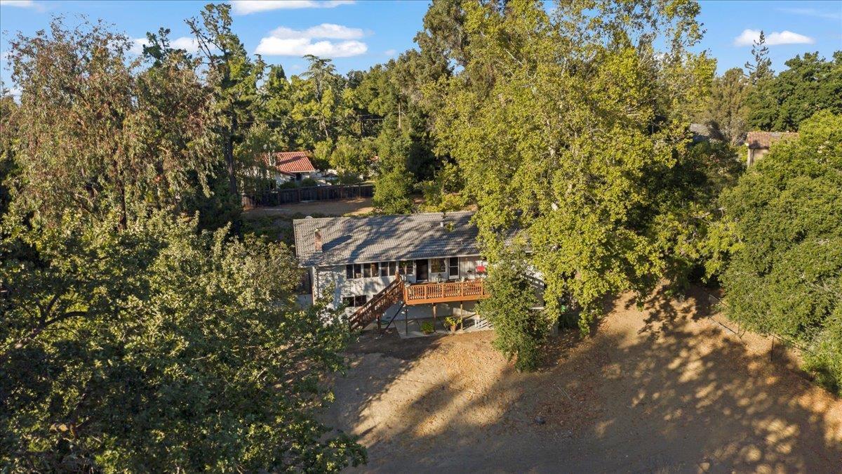 15292 Stratford Court