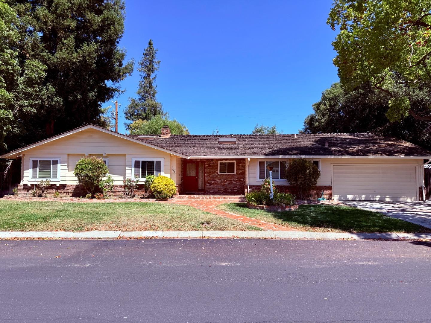 1389 Chelsea Drive