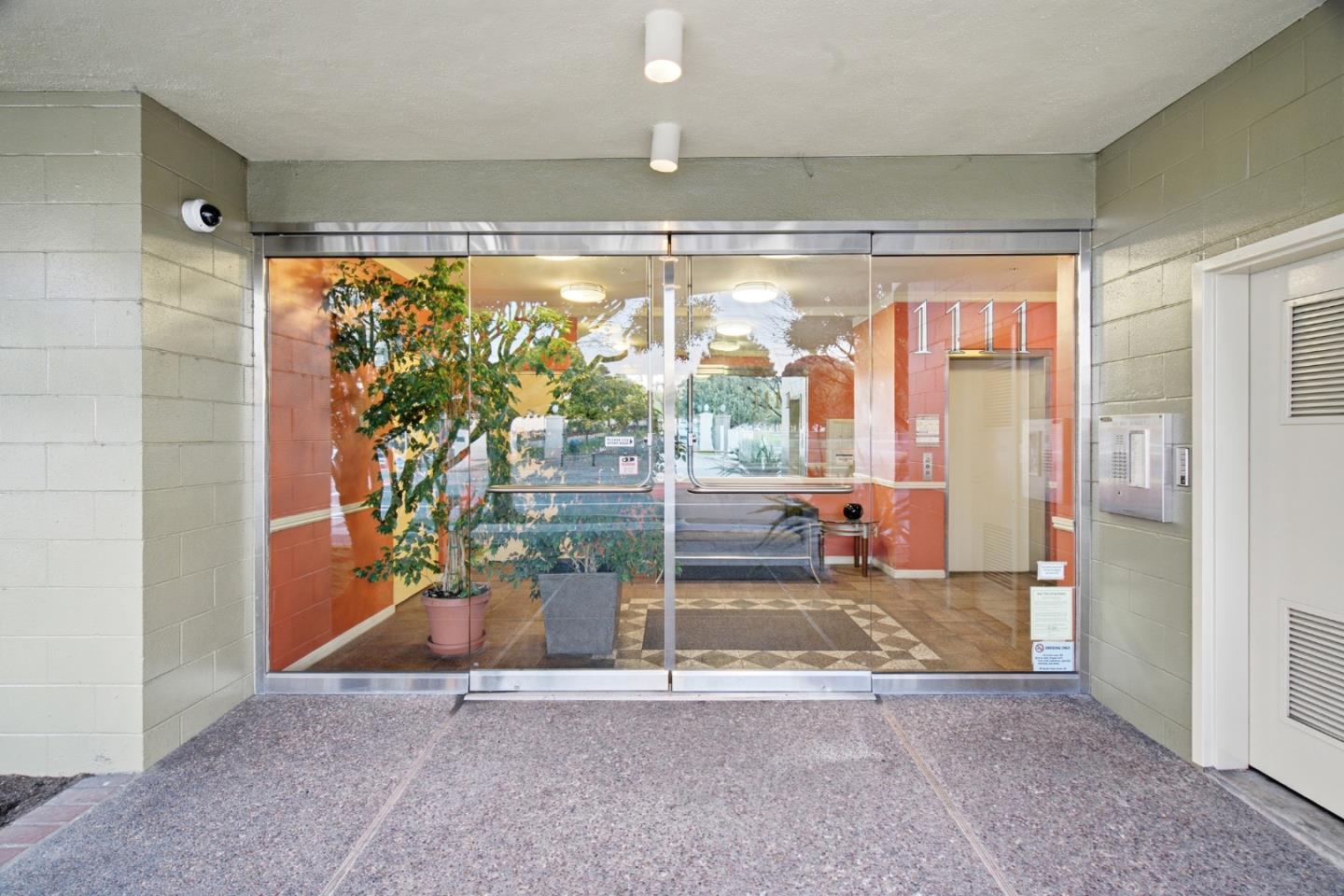 1111 Bay Street 307