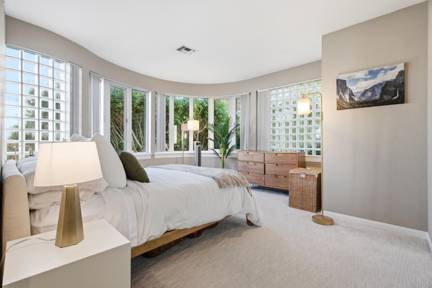 1111 Bay Street 307