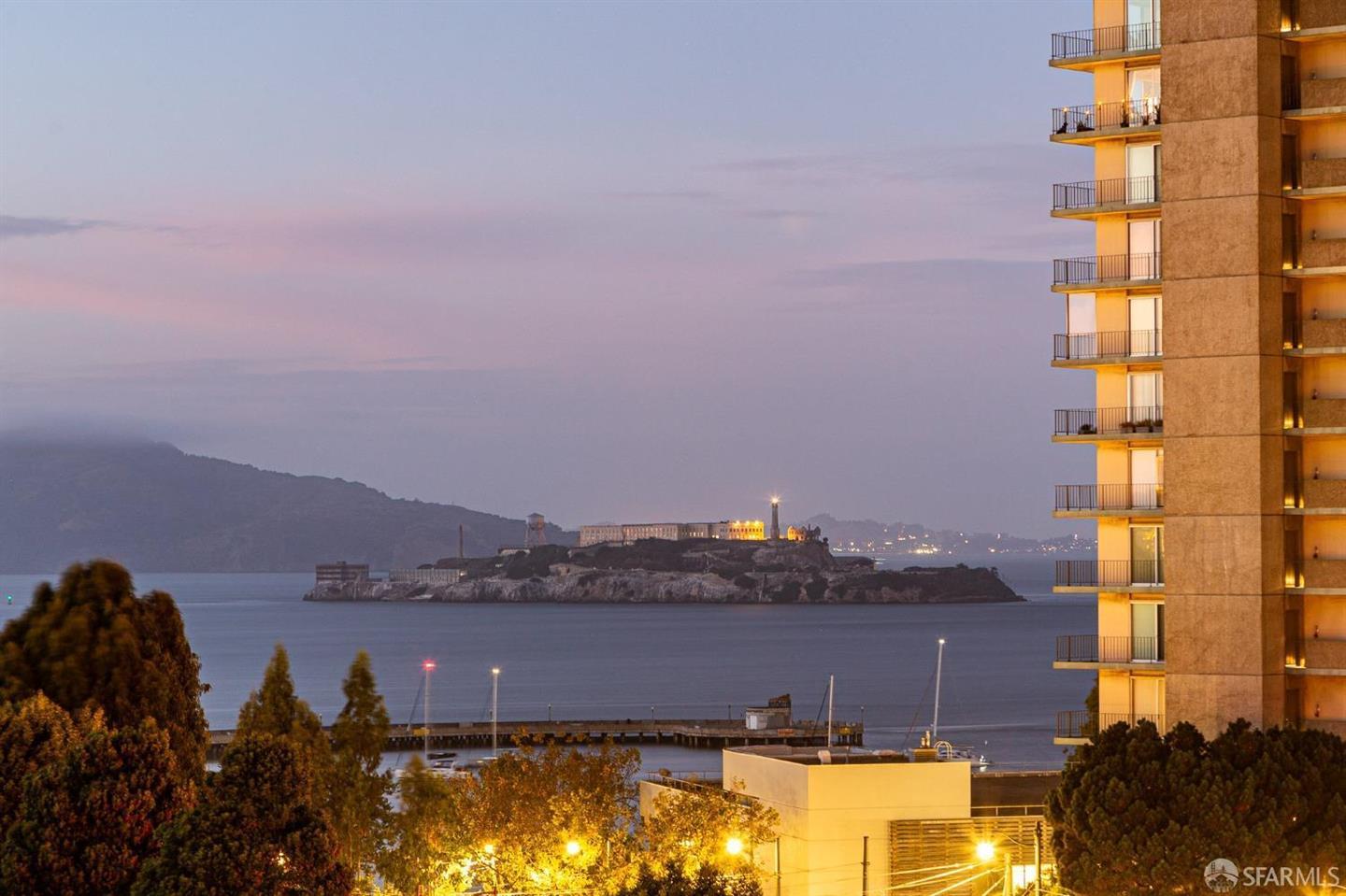 1111 Bay Street 307