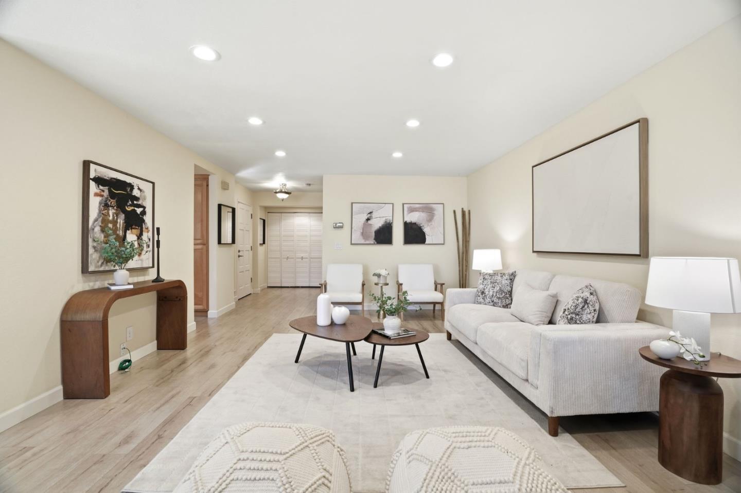 43524 Ocaso Corte Street