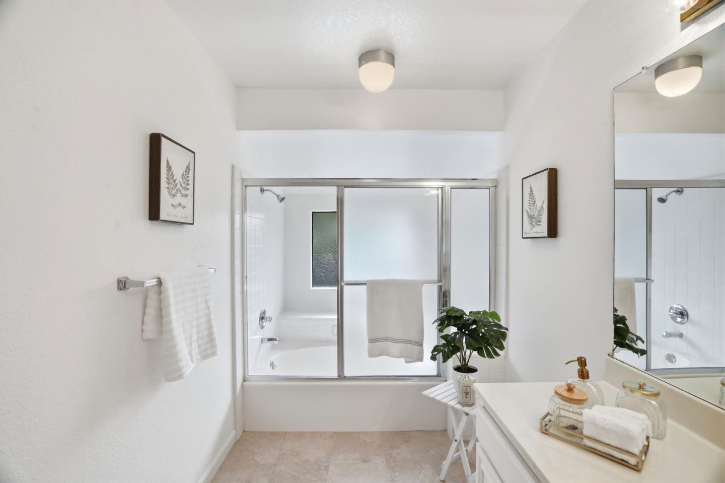 43524 Ocaso Corte Street