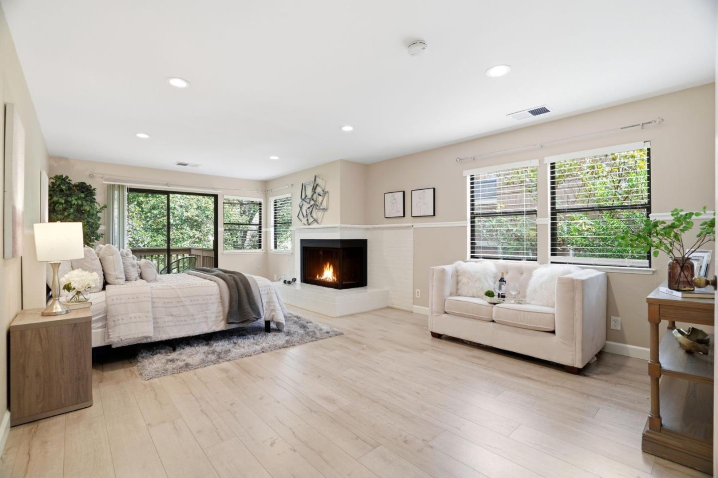 43524 Ocaso Corte Street