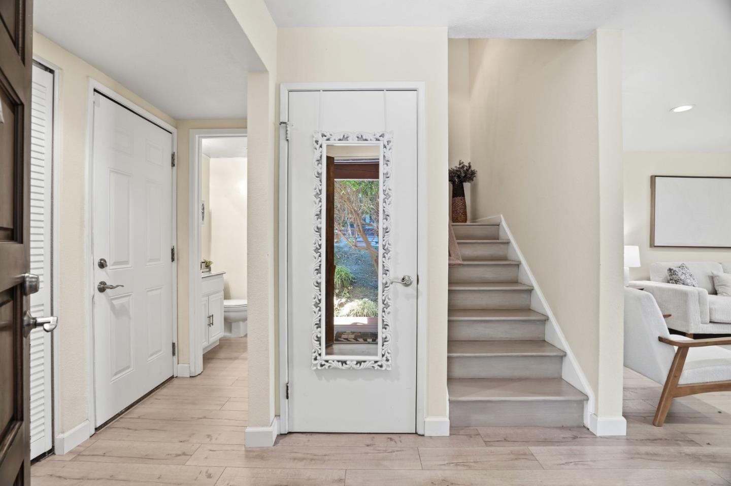 43524 Ocaso Corte Street