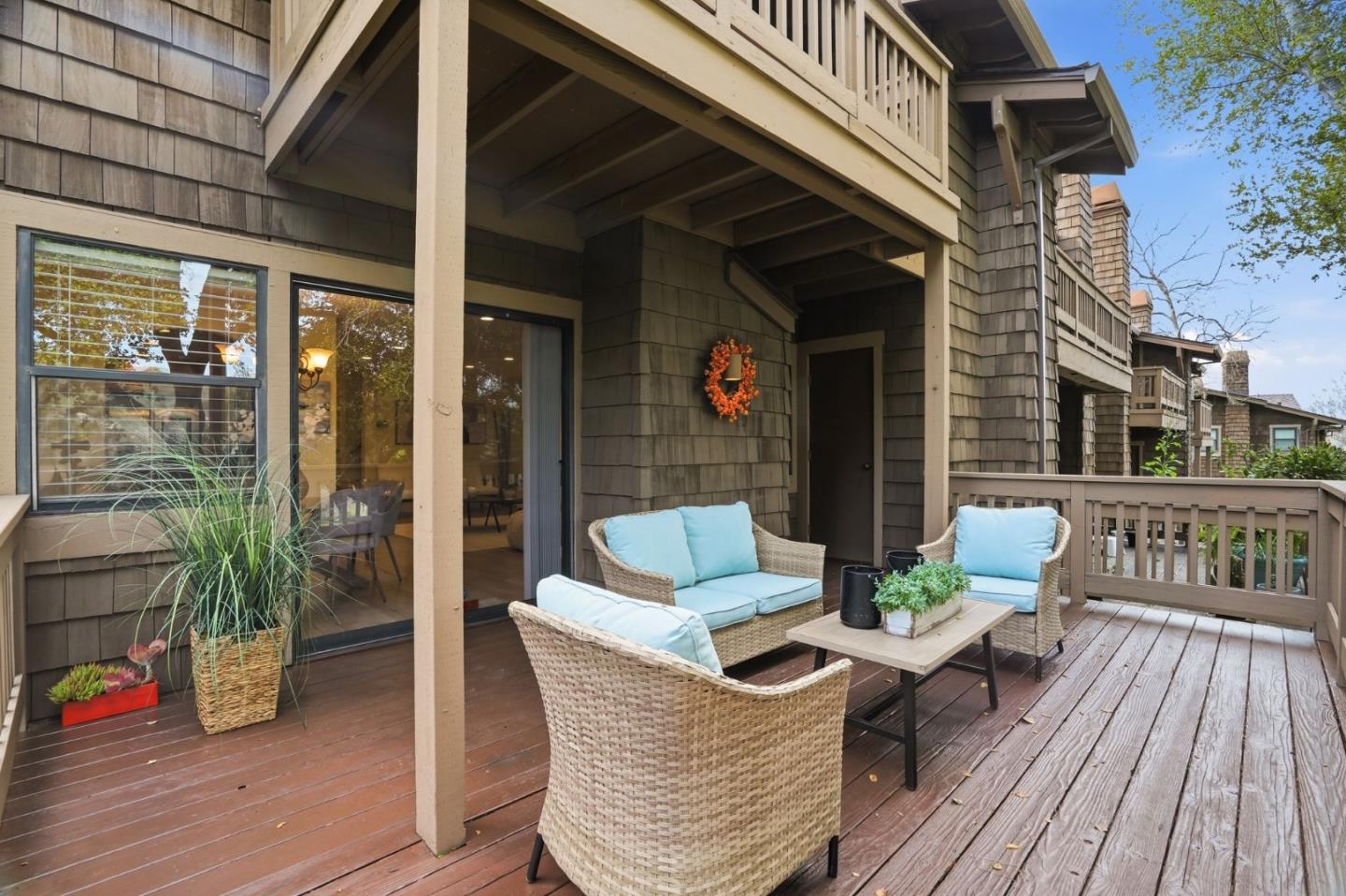 43524 Ocaso Corte Street