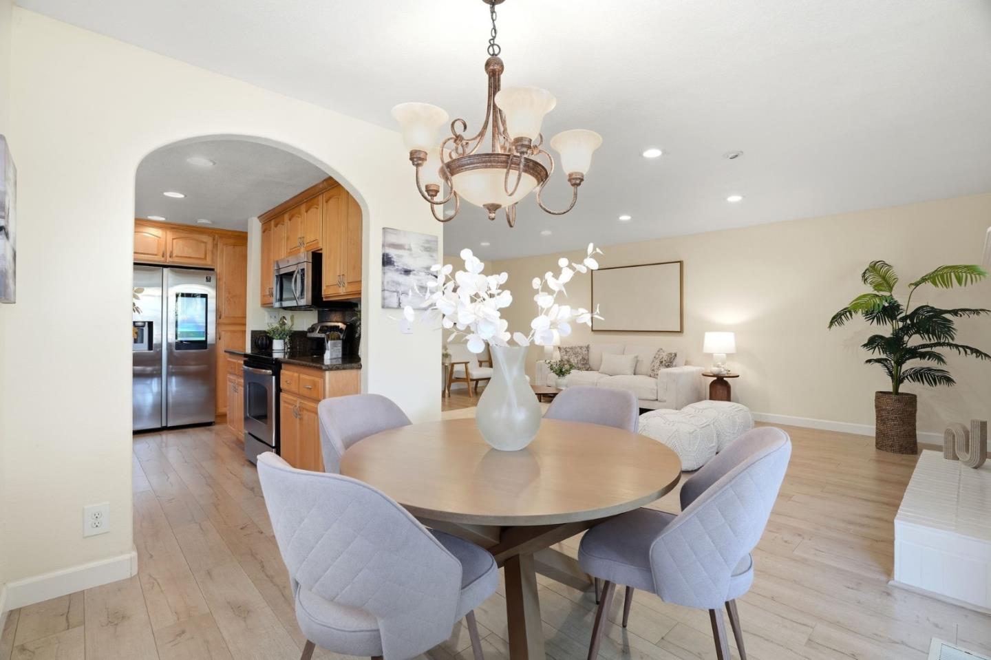 43524 Ocaso Corte Street