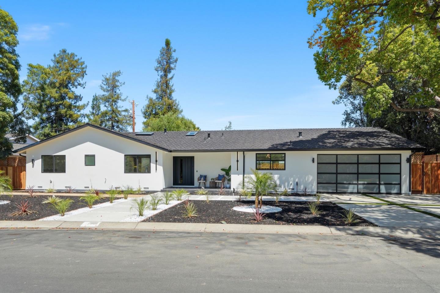 1389 Chelsea DR