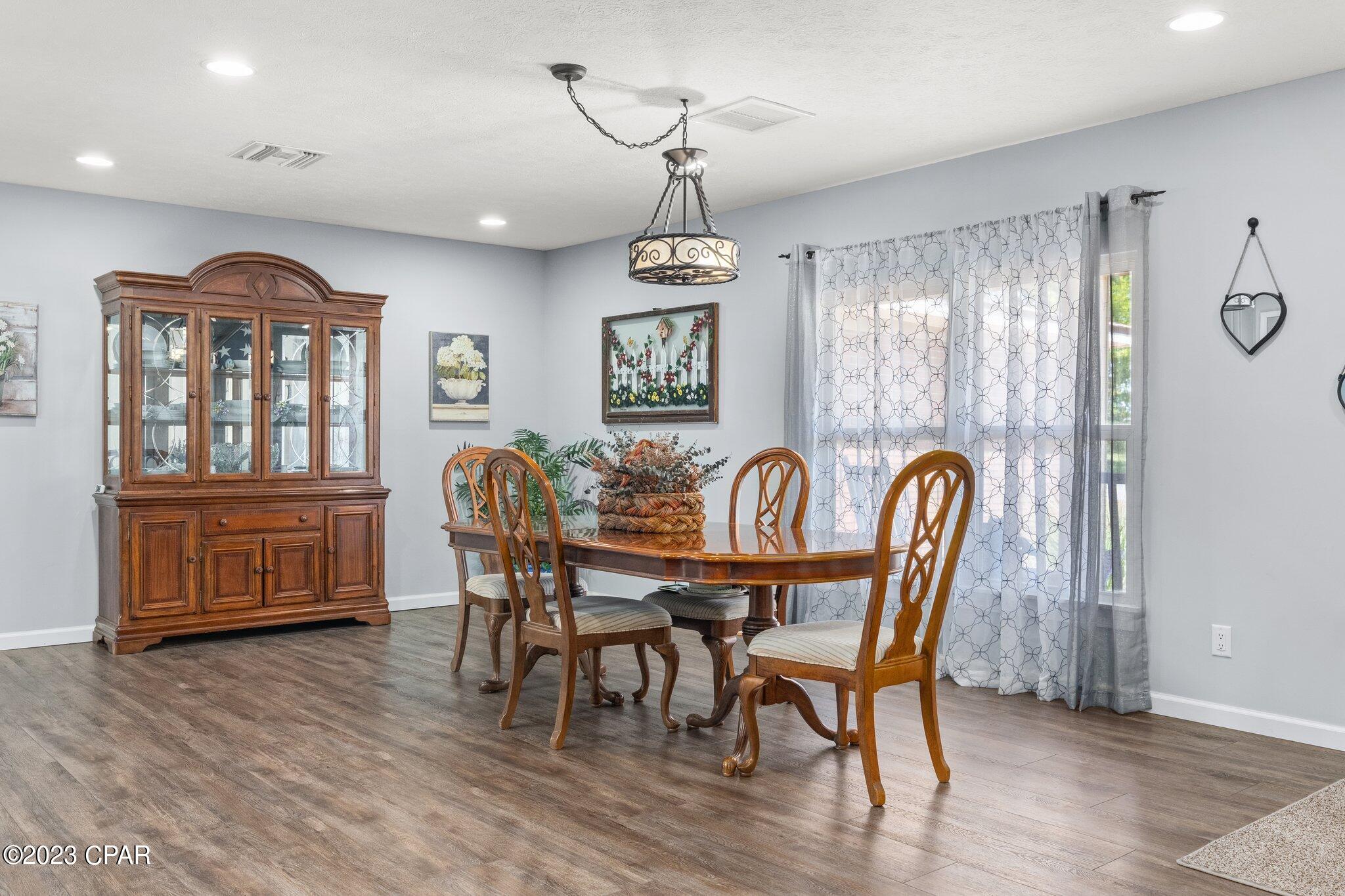 7103 Yellow Bluff Road