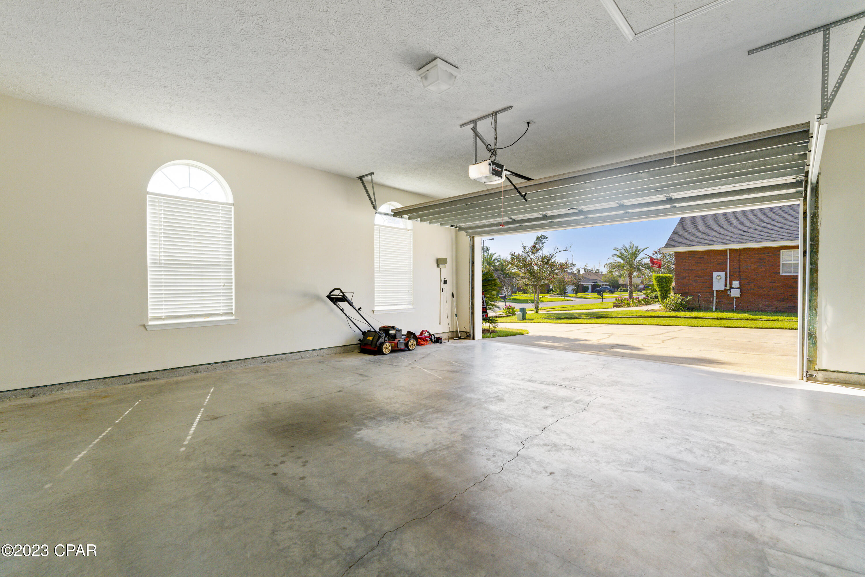 2210 Camryn's Crossing