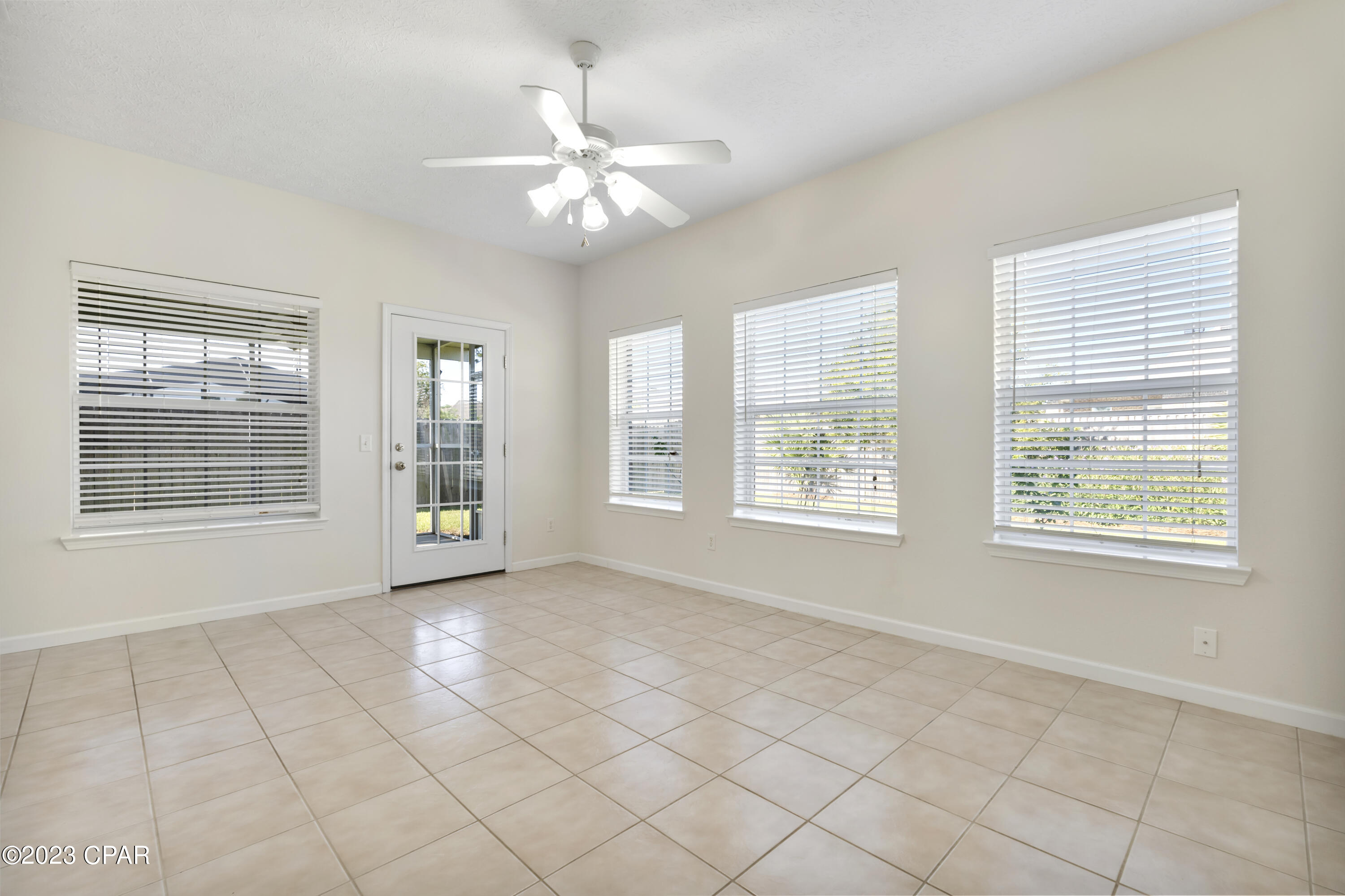 2210 Camryn's Crossing