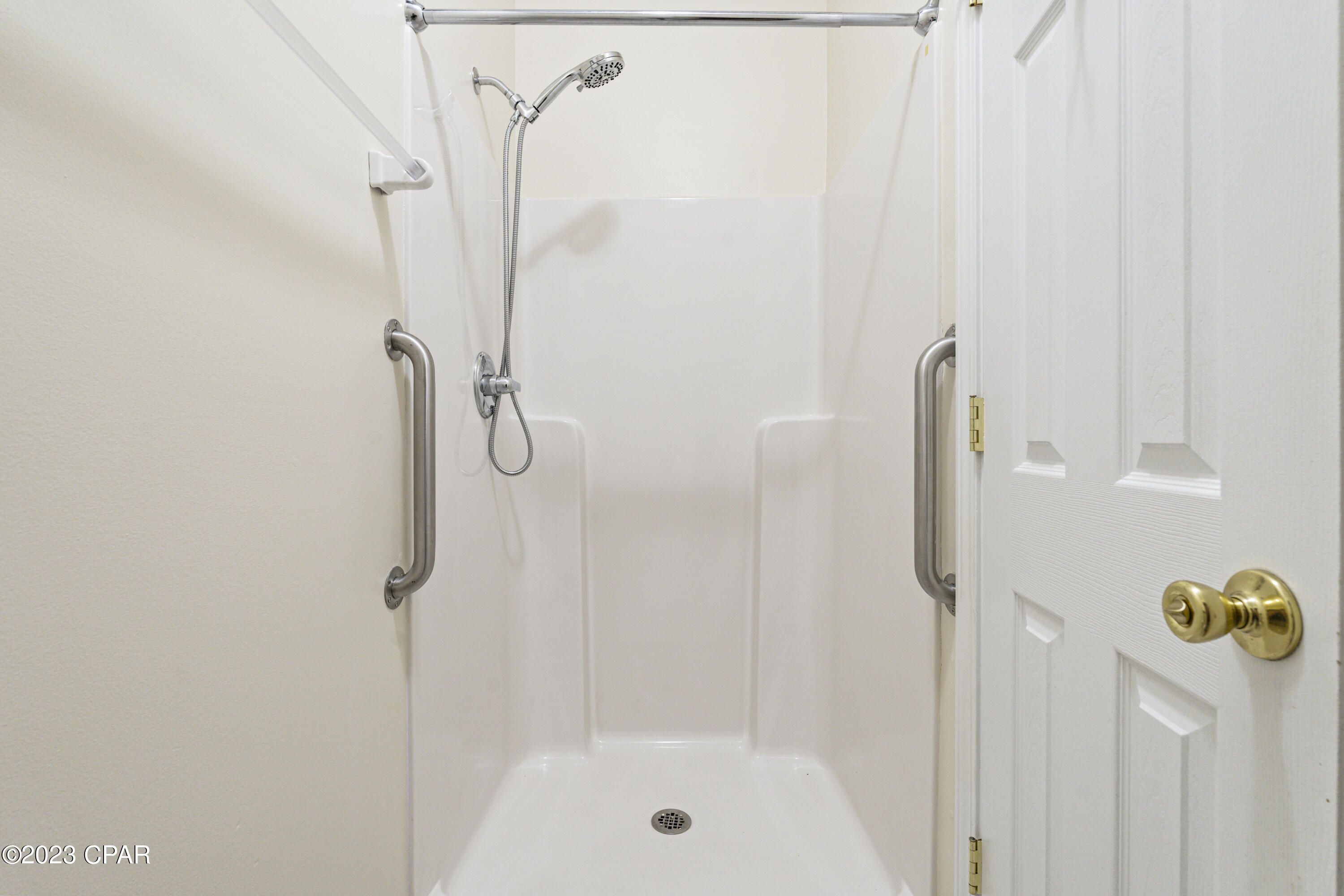 2210 Camryn's Crossing