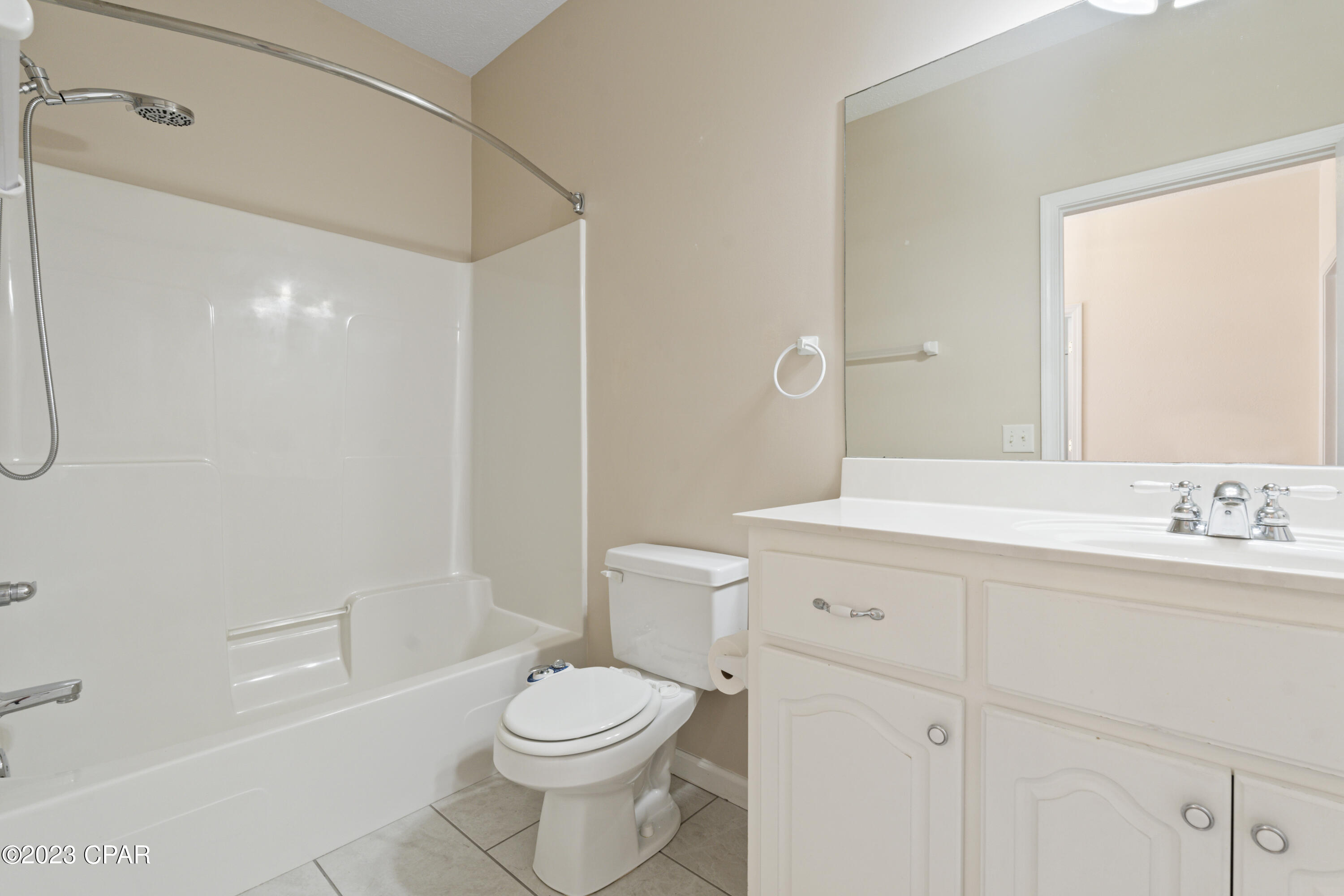 2210 Camryn's Crossing