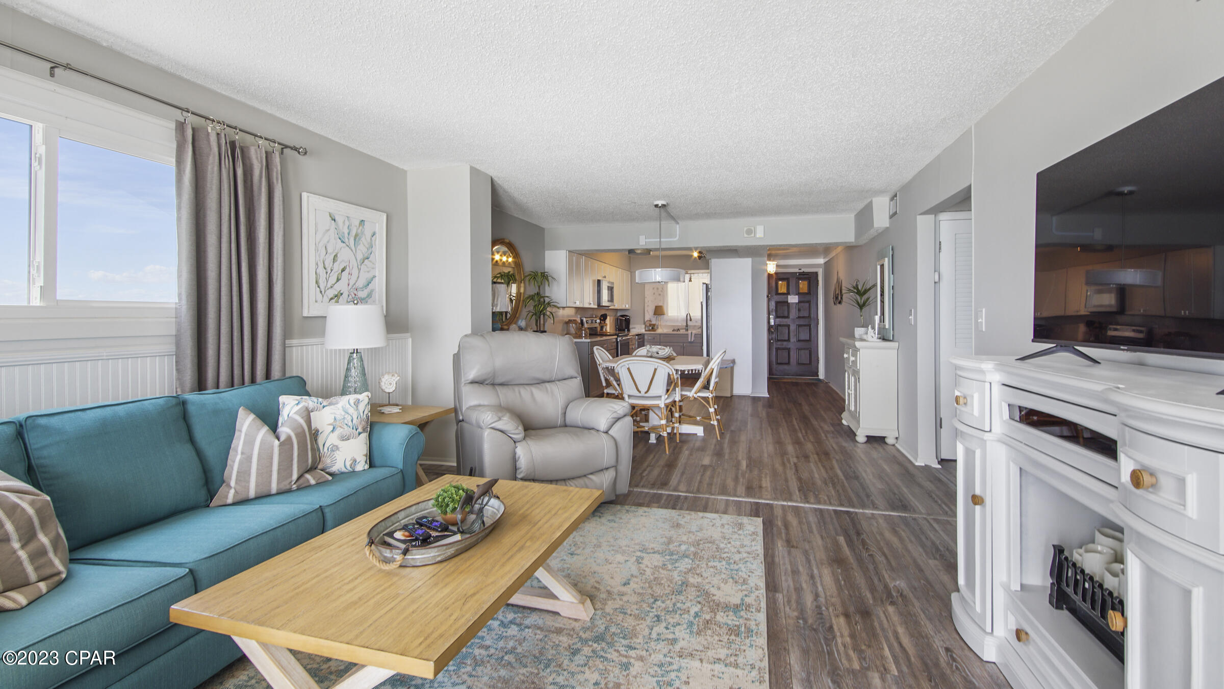 5801 Thomas Drive 805