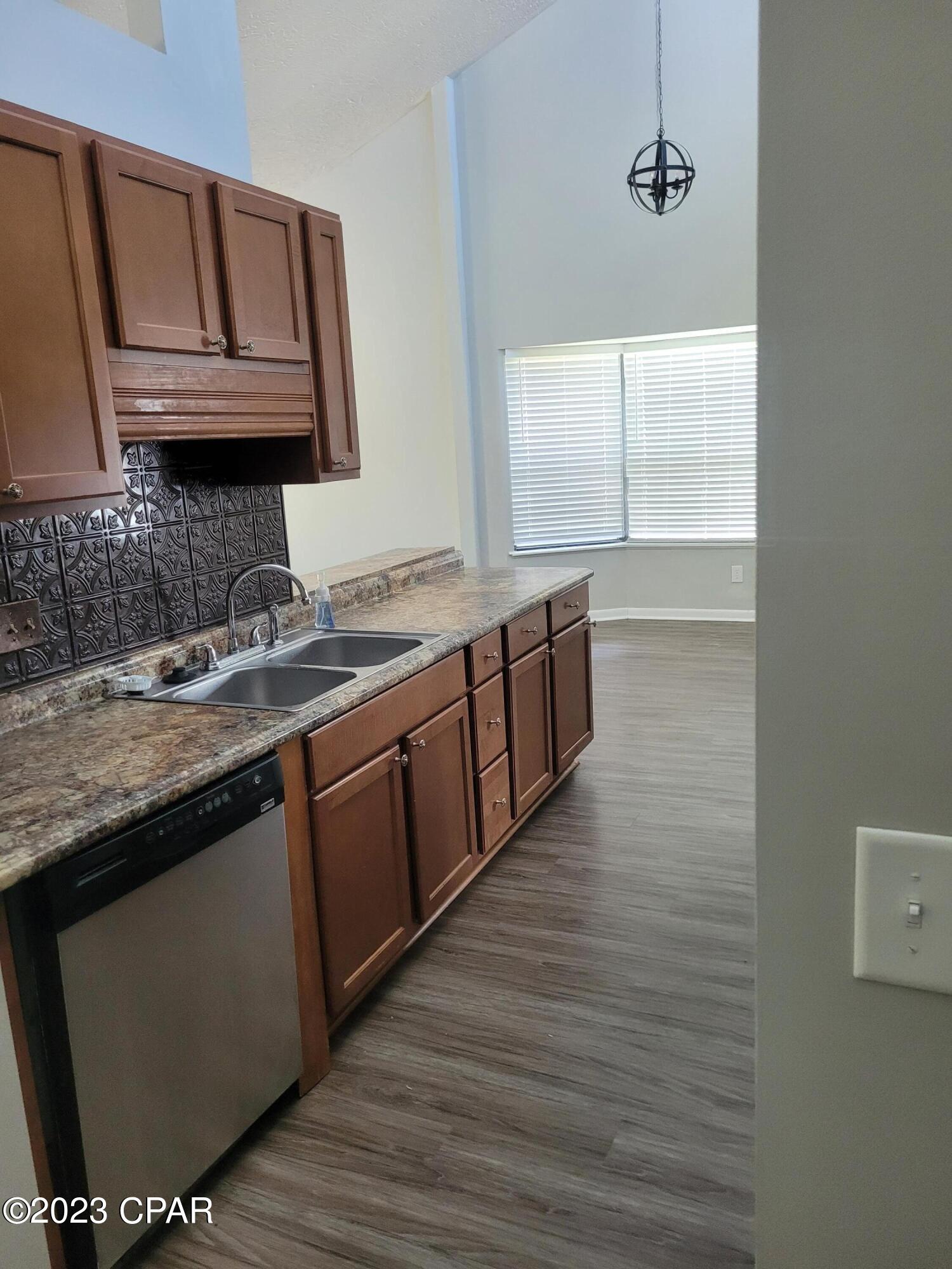 4083 Woodridge Place