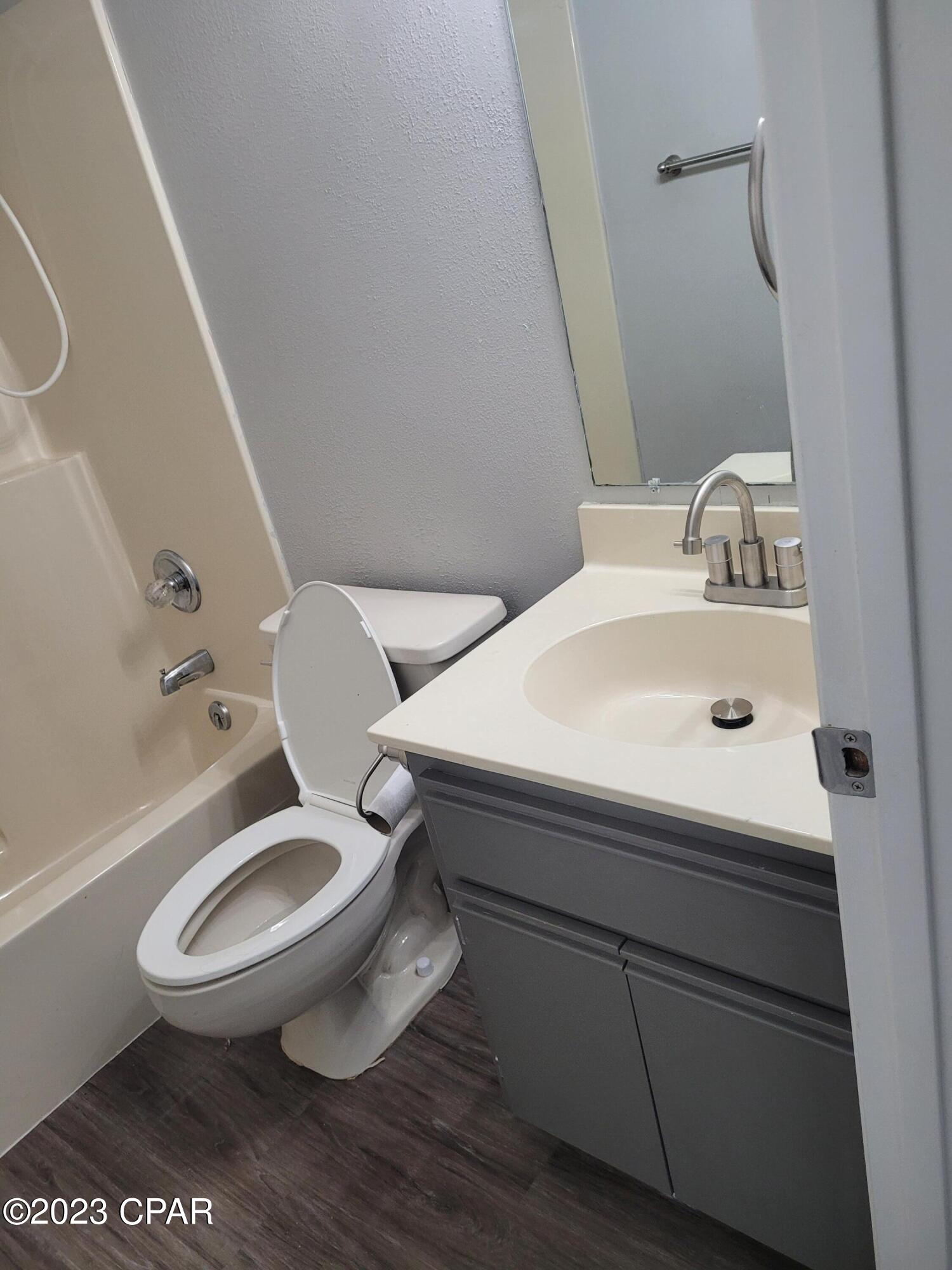 4083 Woodridge Place