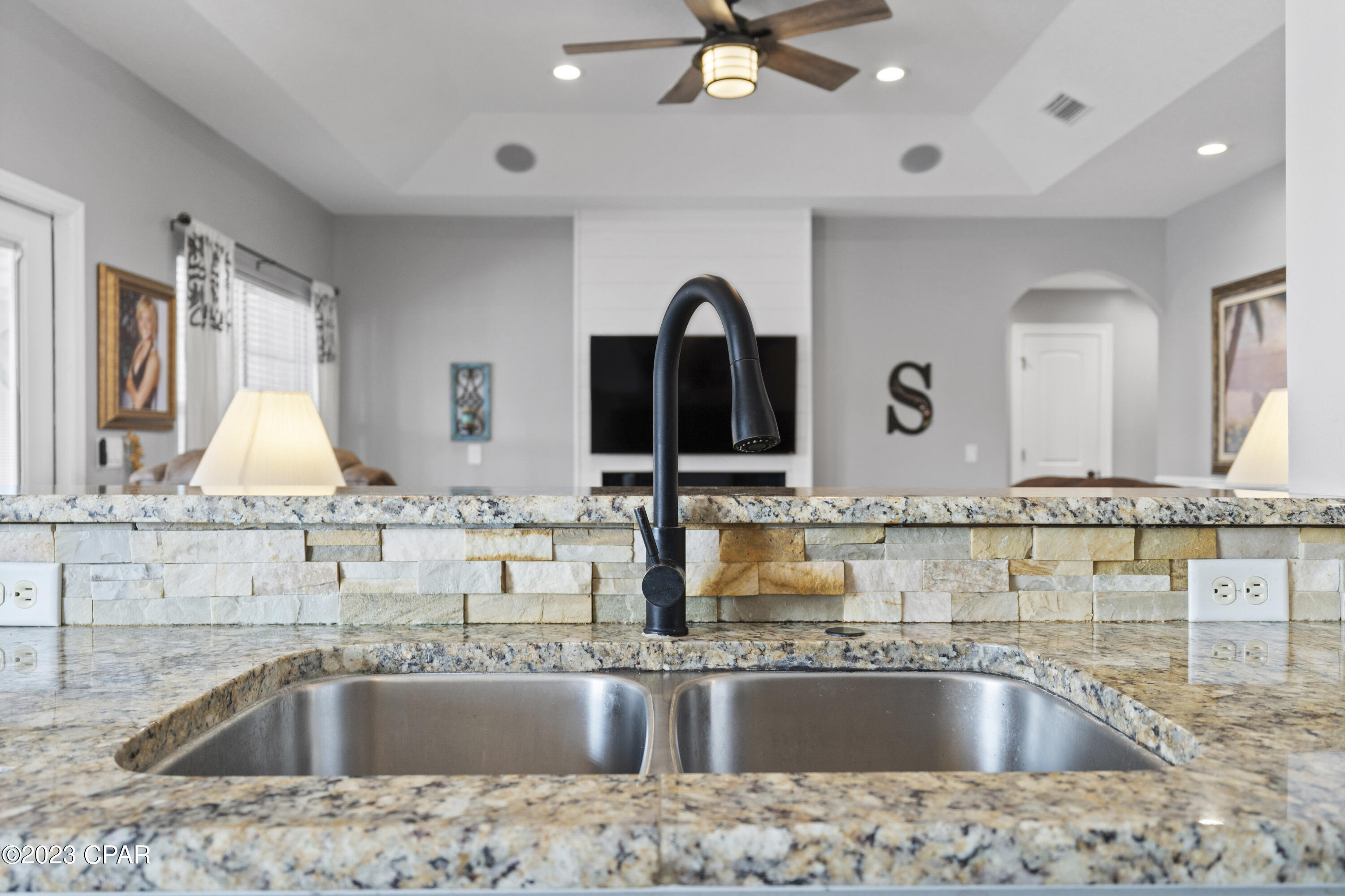 3527 Rosewood Circle